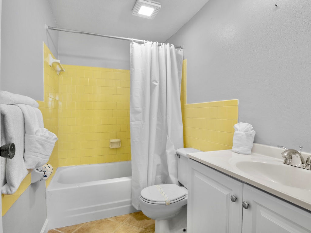 Shared Hallway Bathroom