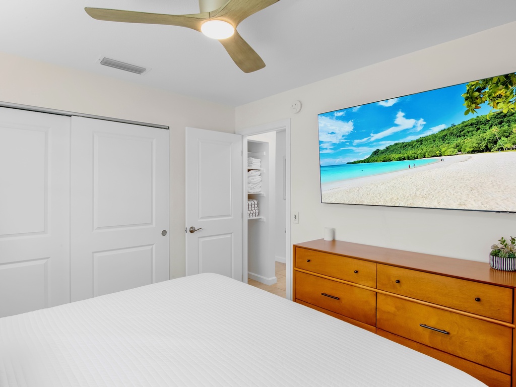 Primary Bedroom, King