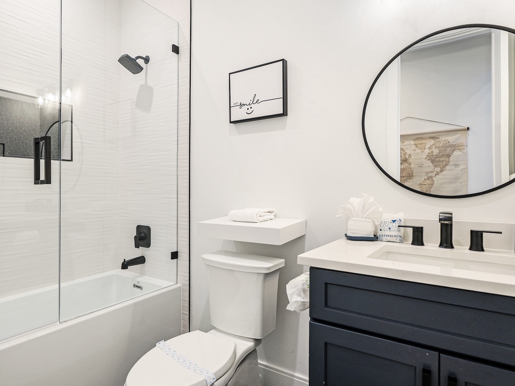 Sixth En-suite Bathroom