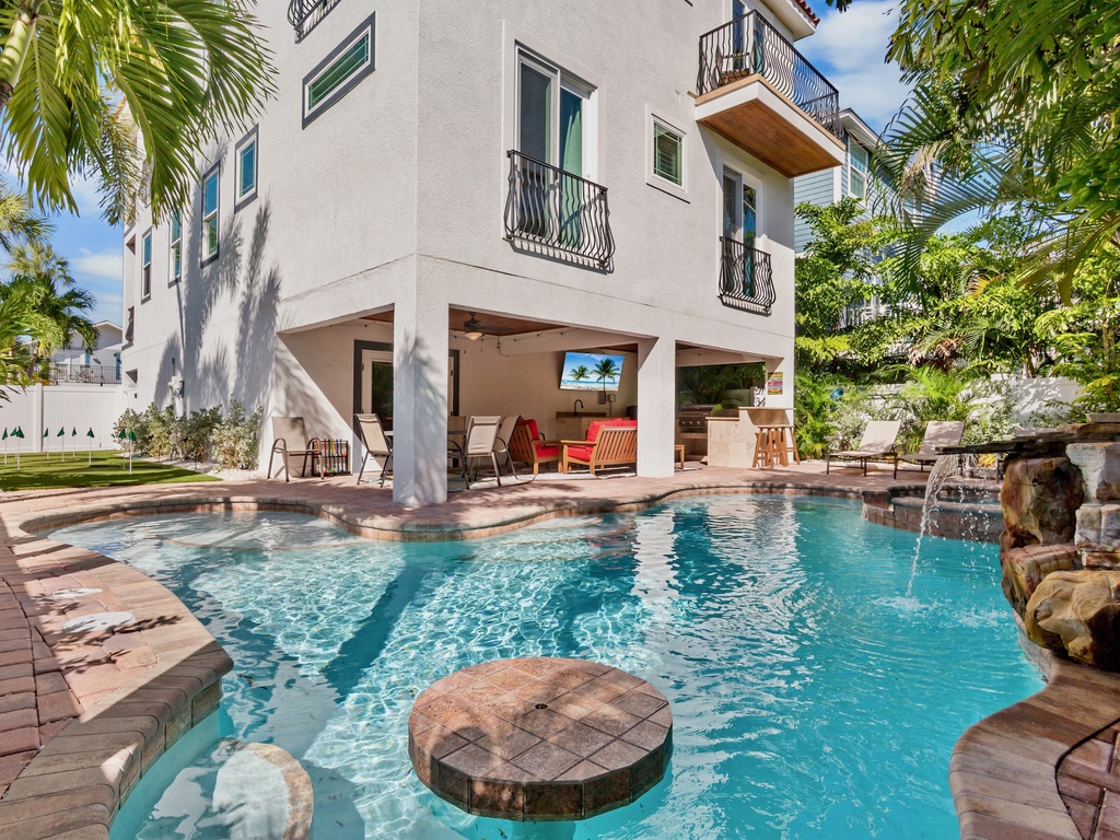 Private Pool, Swim Up Bar
