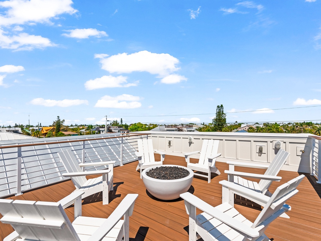 Rooftop Deck