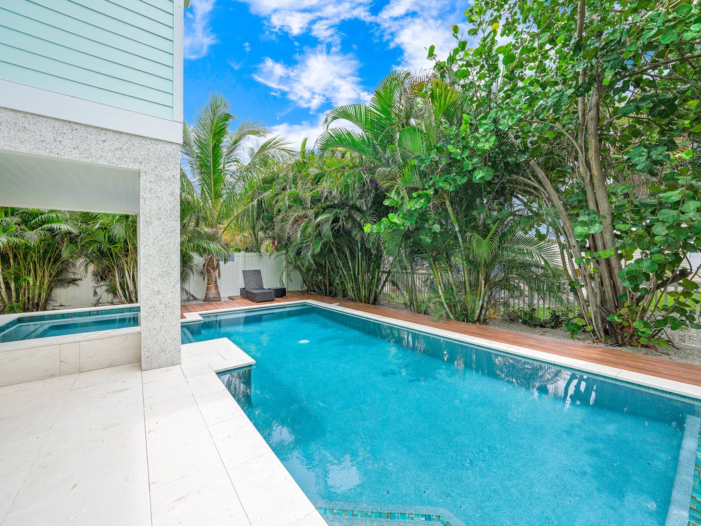 Sea Gal - AMI Locals