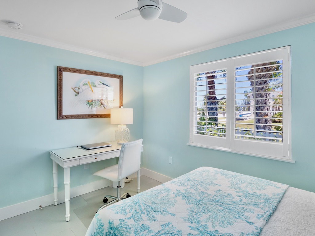 Second Bedroom, Full bed with Trundle