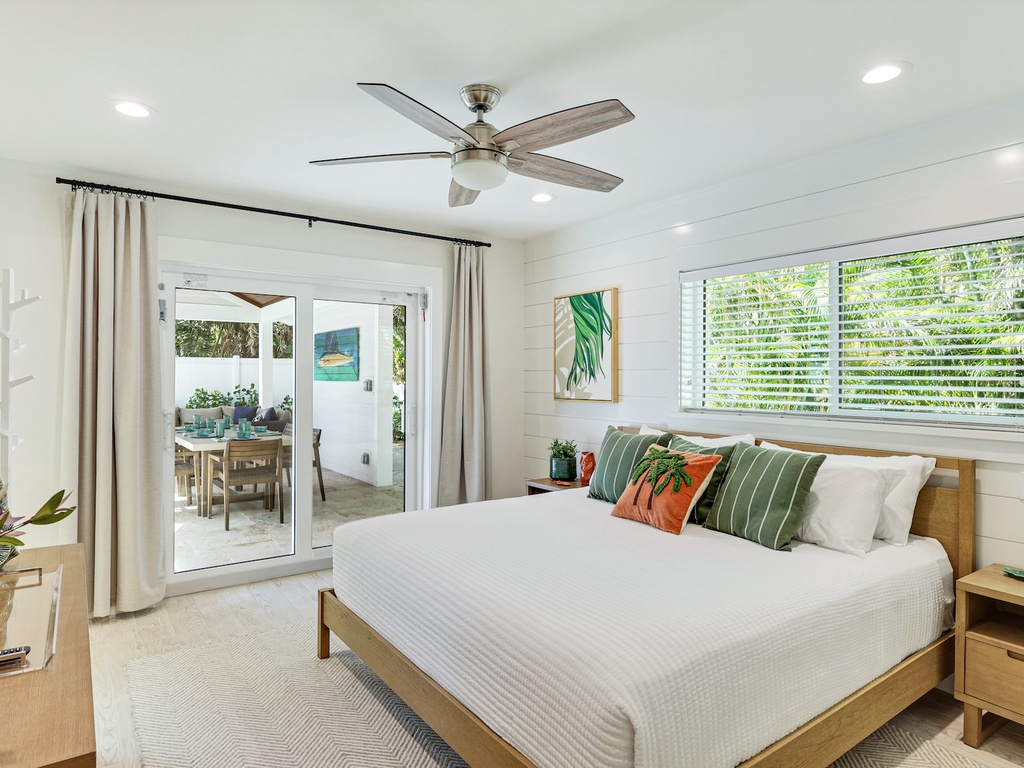 Second Bedroom, King