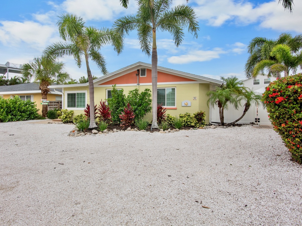 Turtle Trax by Anna Maria Island Accommodations