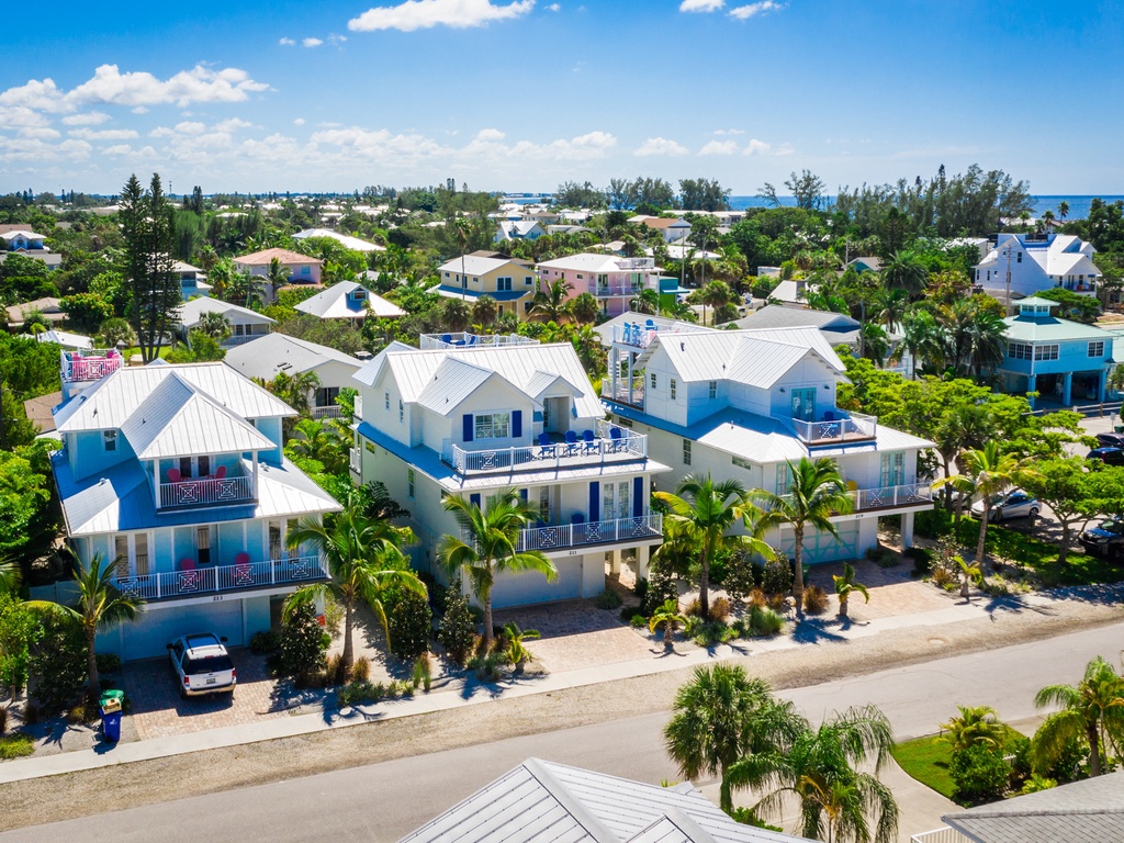 House Panorama - AMI Locals