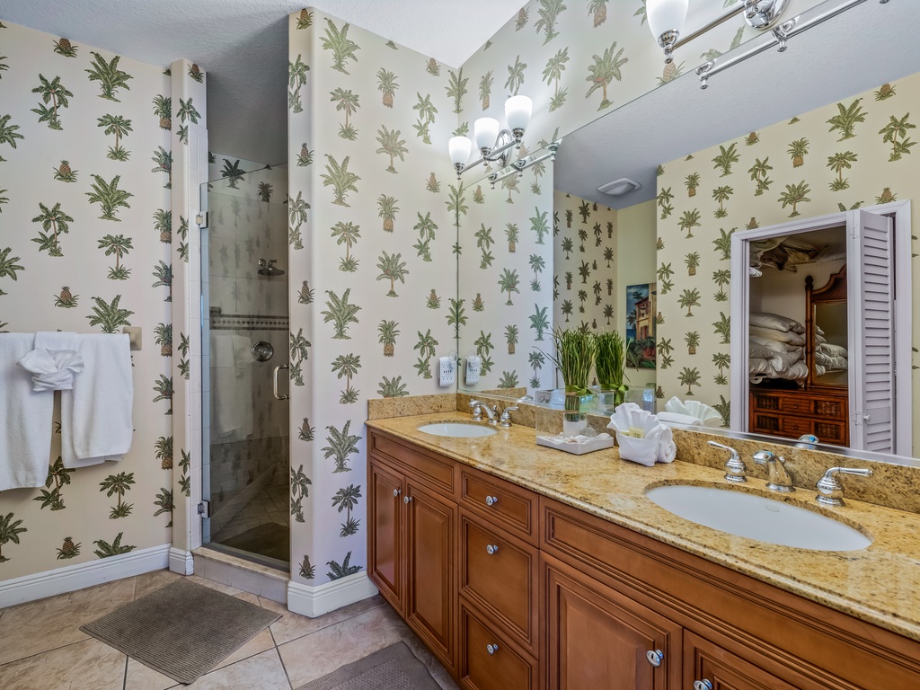 Primary En-Suite