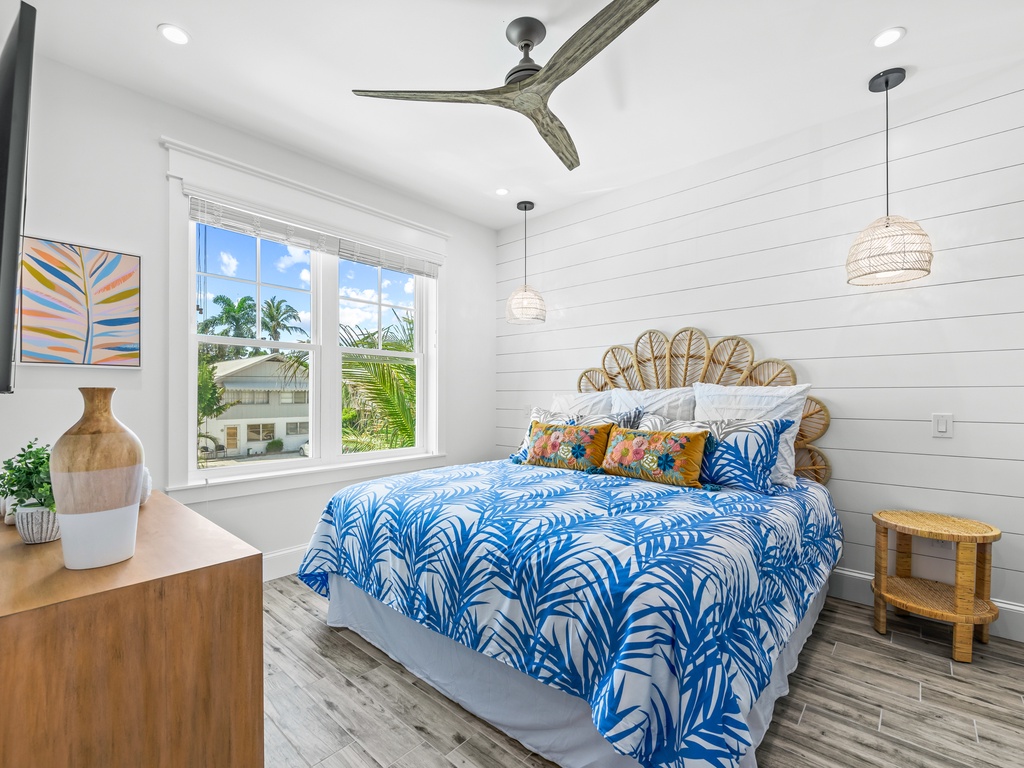 Second Bedroom - King