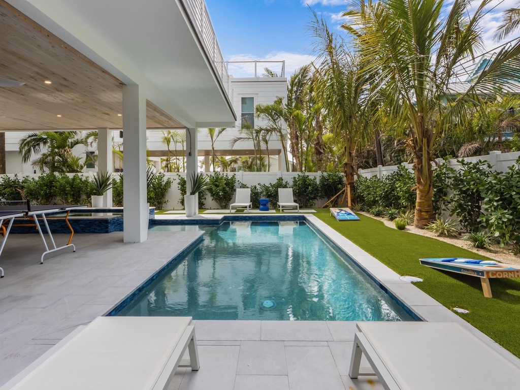 Private Pool and Spa