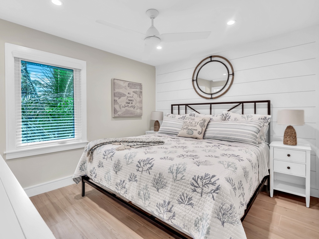 Second Bedroom - King