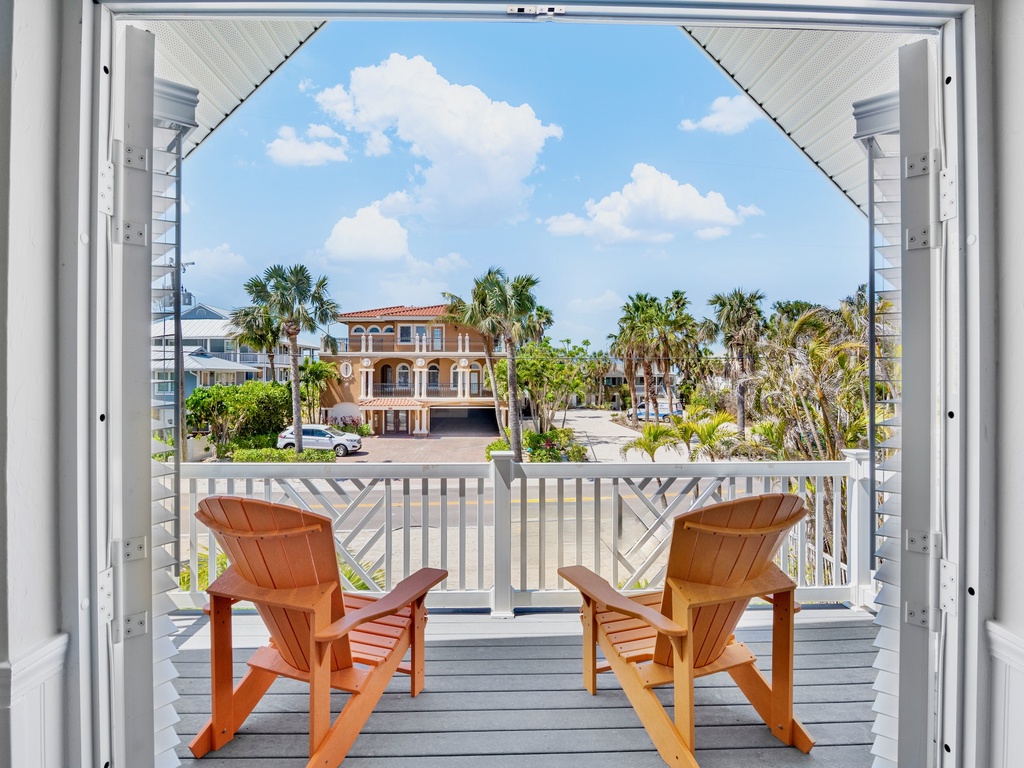 Primary Bedroom - Balcony