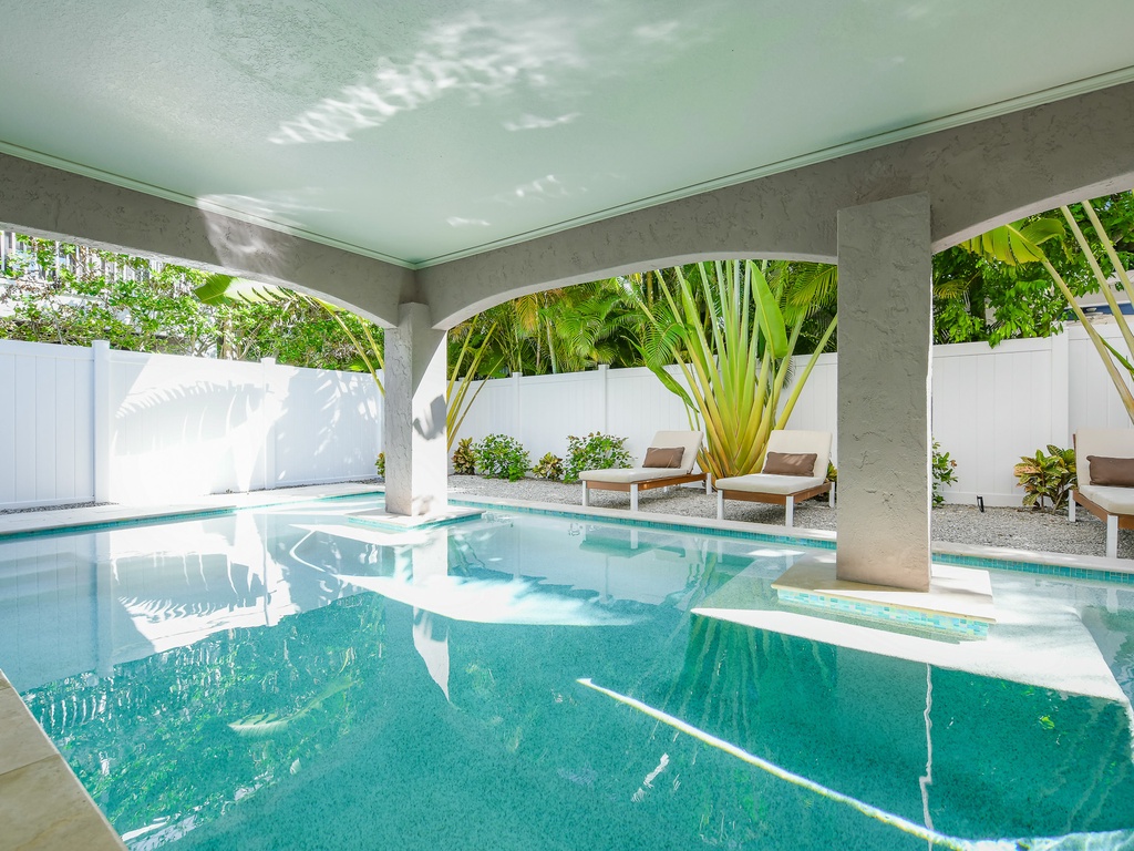 Private Pool and Spa