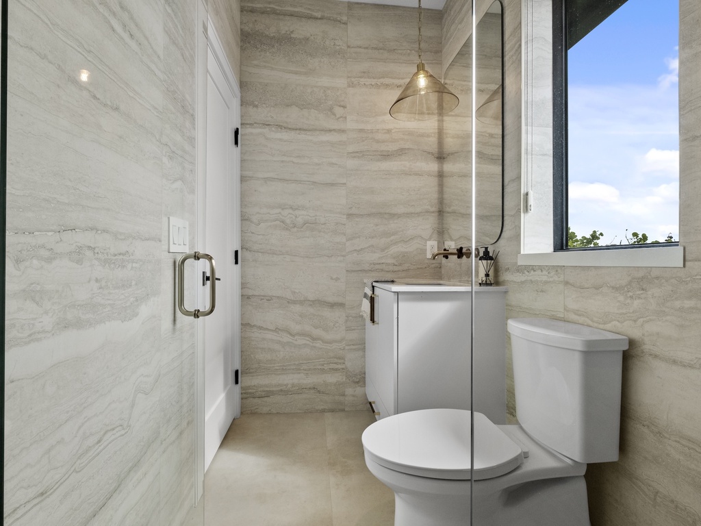 Primary Bedroom, Ensuite