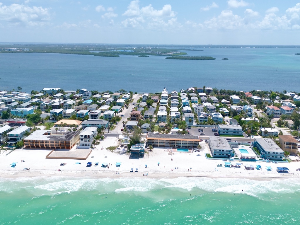 Midnight Gulf Resort