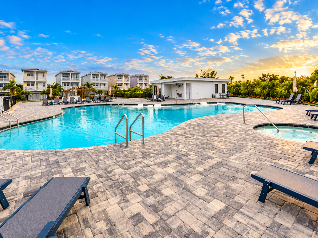 Community Pool at Hunter's Point by AMI Locals