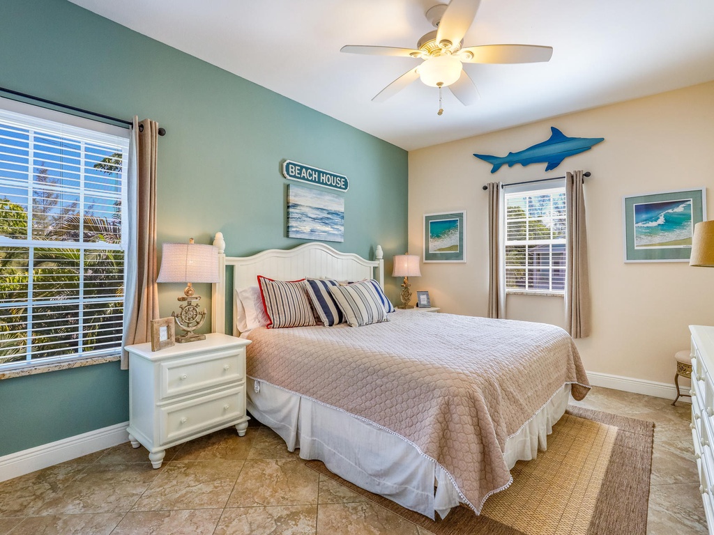 Additional Bedroom - 2nd floor - King