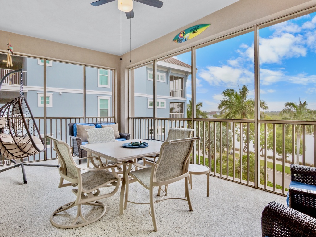 Balcony, Dining Area