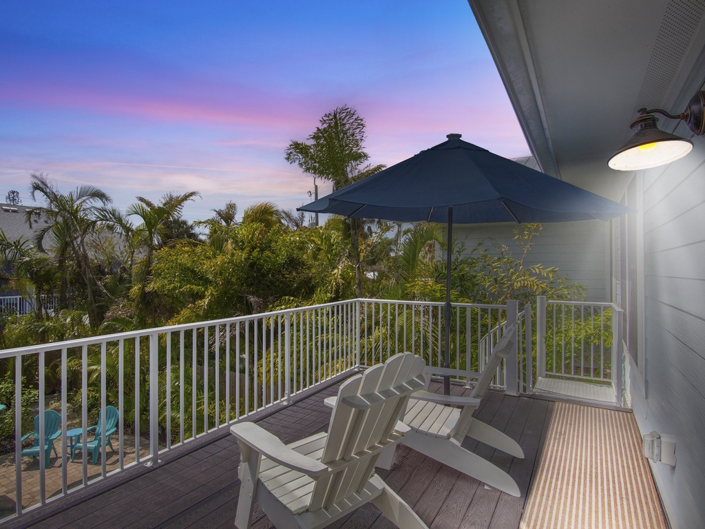 Balcony, Seating