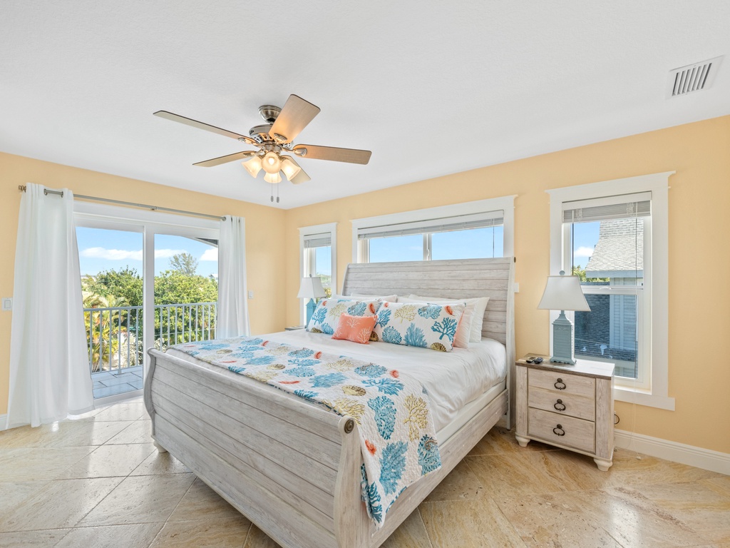 Bedroom Three, 3rd floor - King Bed with Ensuite Bathroom