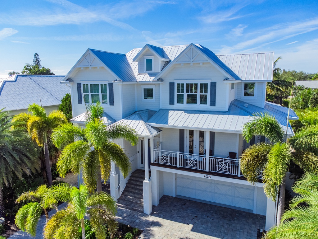 Serenity Beach - AMI Locals