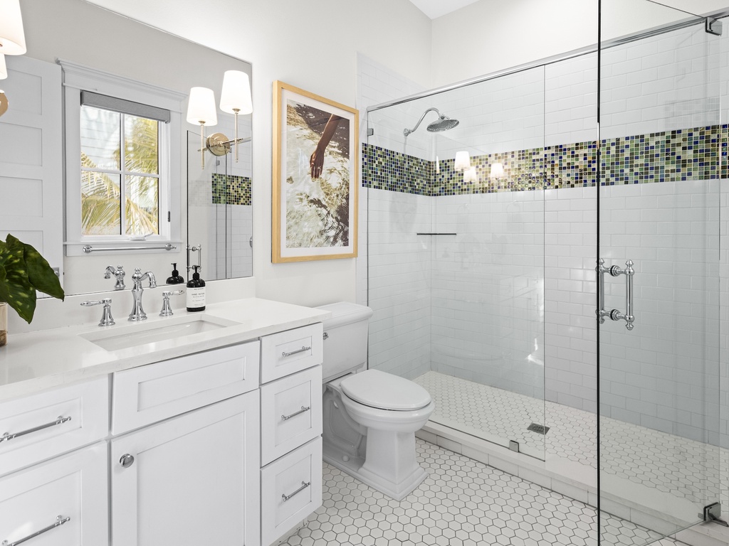 Second Bathroom, Ensuite