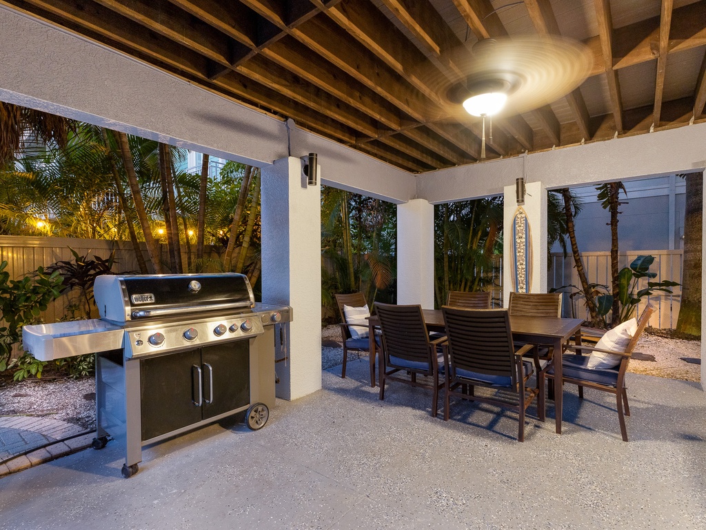 Outdoor Dining and Grill