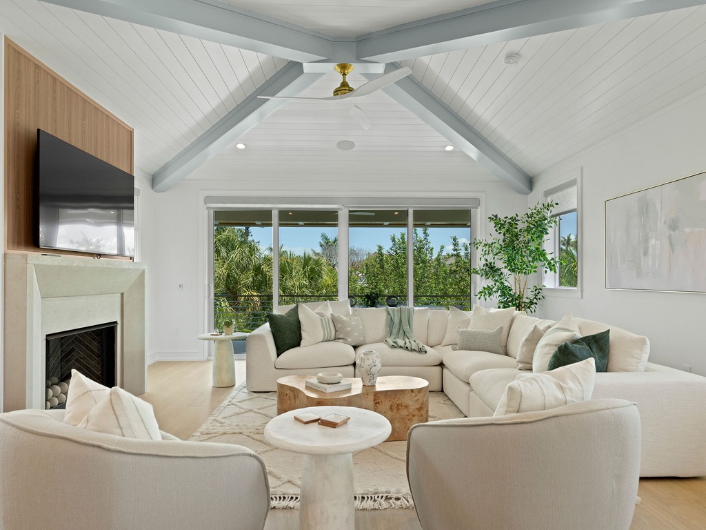 Bright Living Area with Cozy Seating