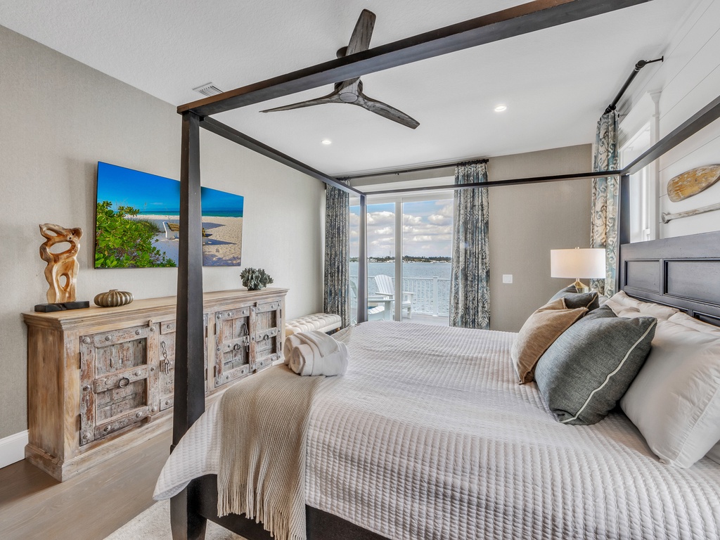 Primary Bedroom - King