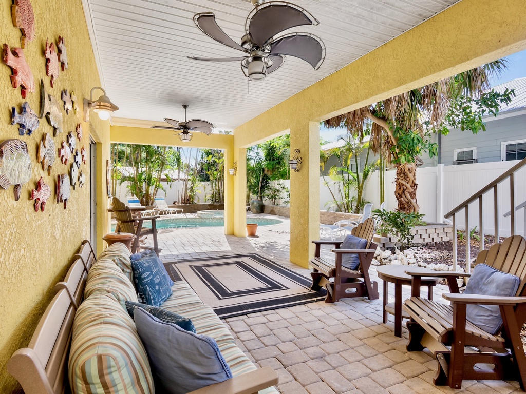 Outdoor Lounge Area