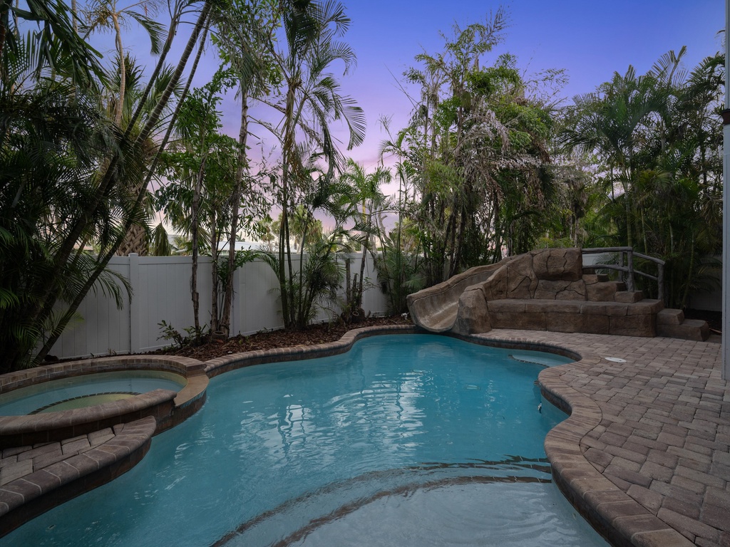 Private Pool and Spa - Water Slide