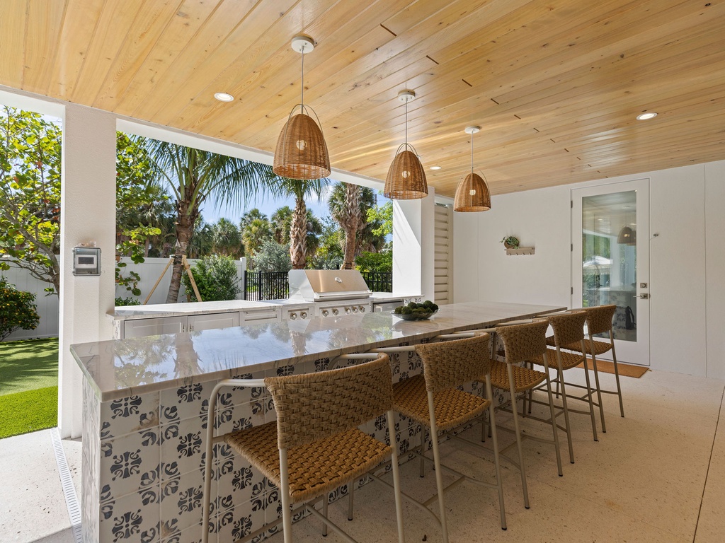 Outdoor Kitchen with Island Seating