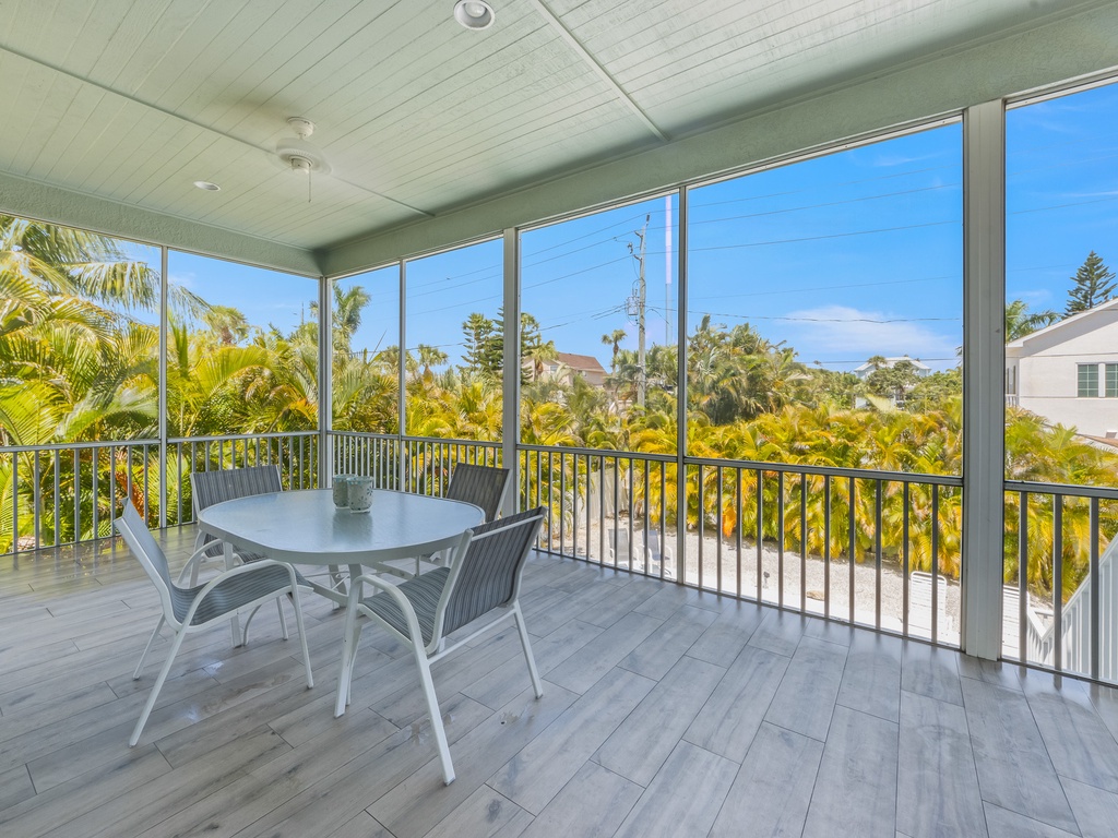 Balcony Dining