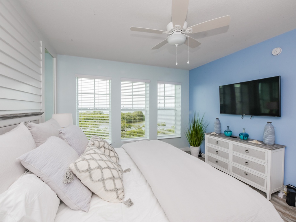 Primary Bedroom, King
