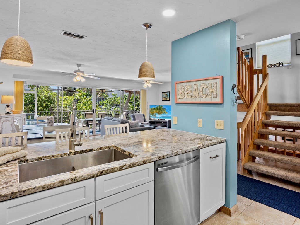 Sunshine Daydream by Anna Maria Island Accommodations