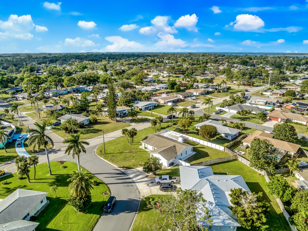 A Costal Paradise by AMI Locals