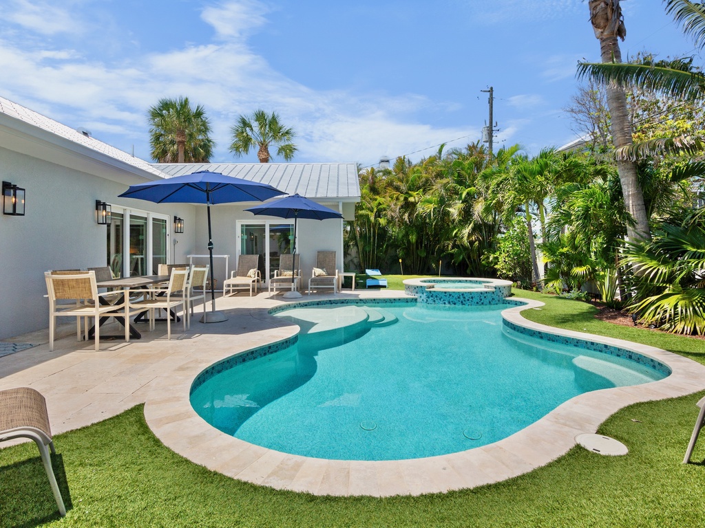 Private Pool and Spa