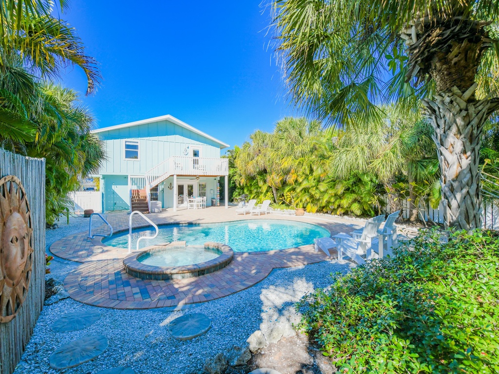 Private Pool and Spa