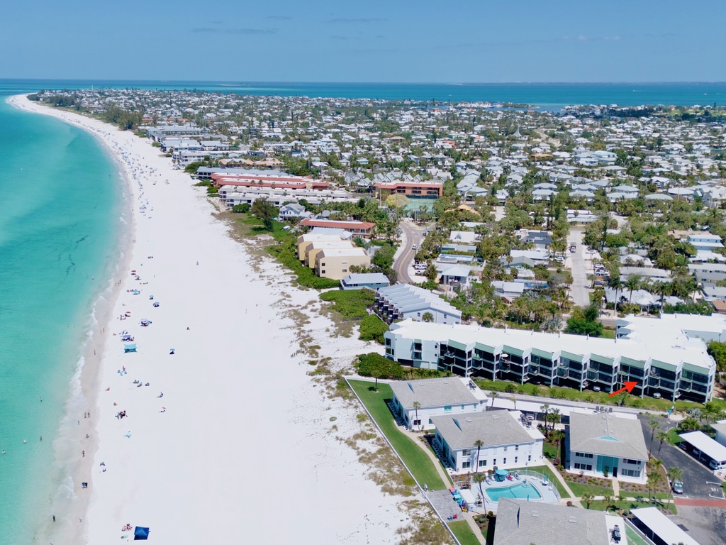 Aerial View - The Twins Hideaway at Sun Plaza West by AMIA