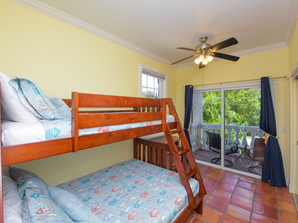 Third Bedroom - Twin/Full
