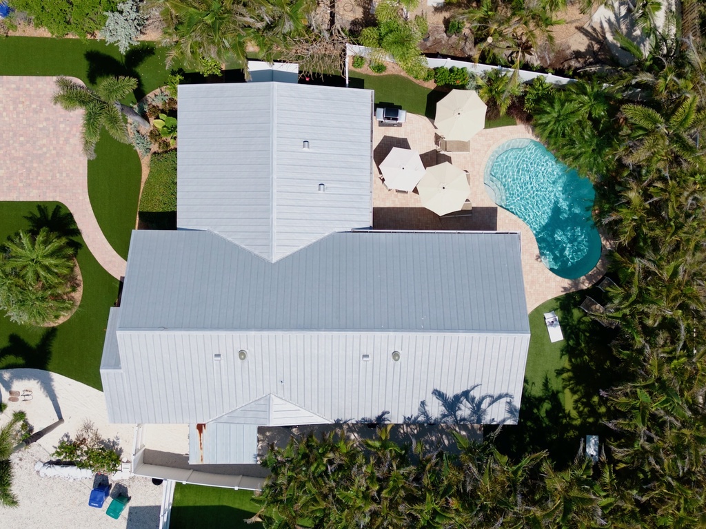 North End Chic by Anna Maria Island Accommodations