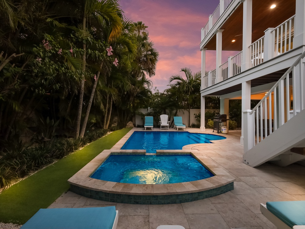 Private Pool and Spa