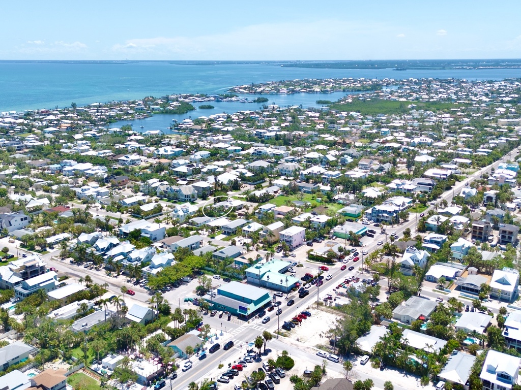Aerial view of the island’s charming beach community.