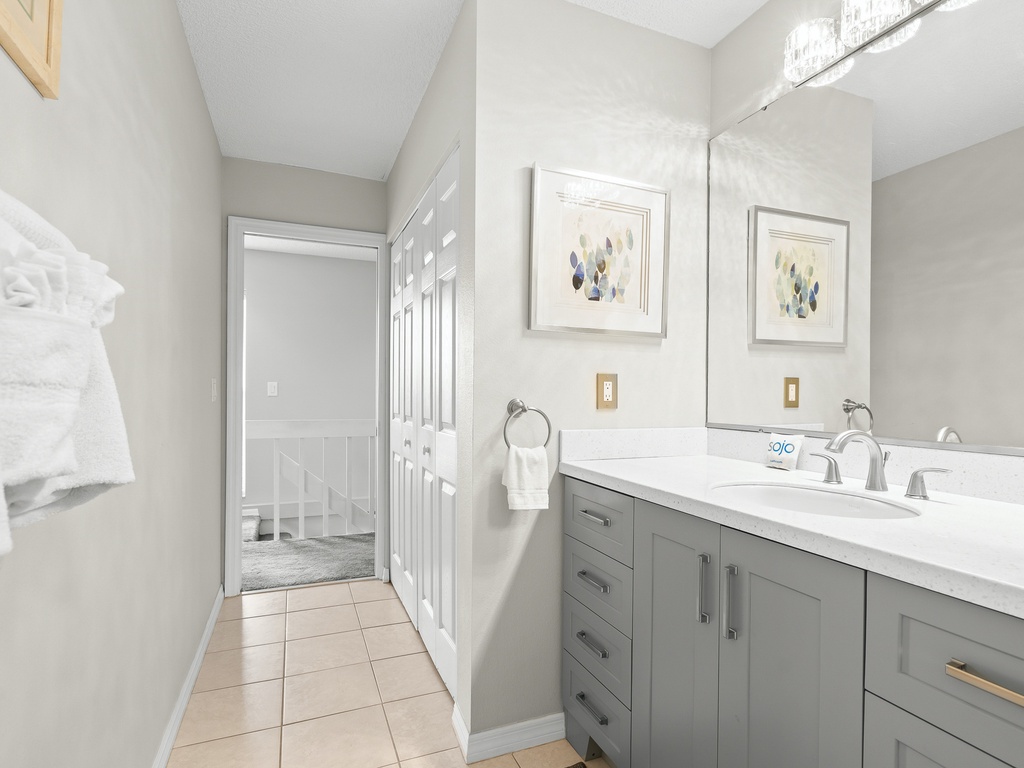 Shared Hallway Bathroom