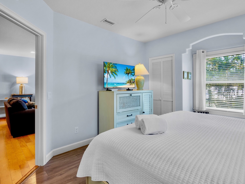 Primary Bedroom (2d floor), King bed