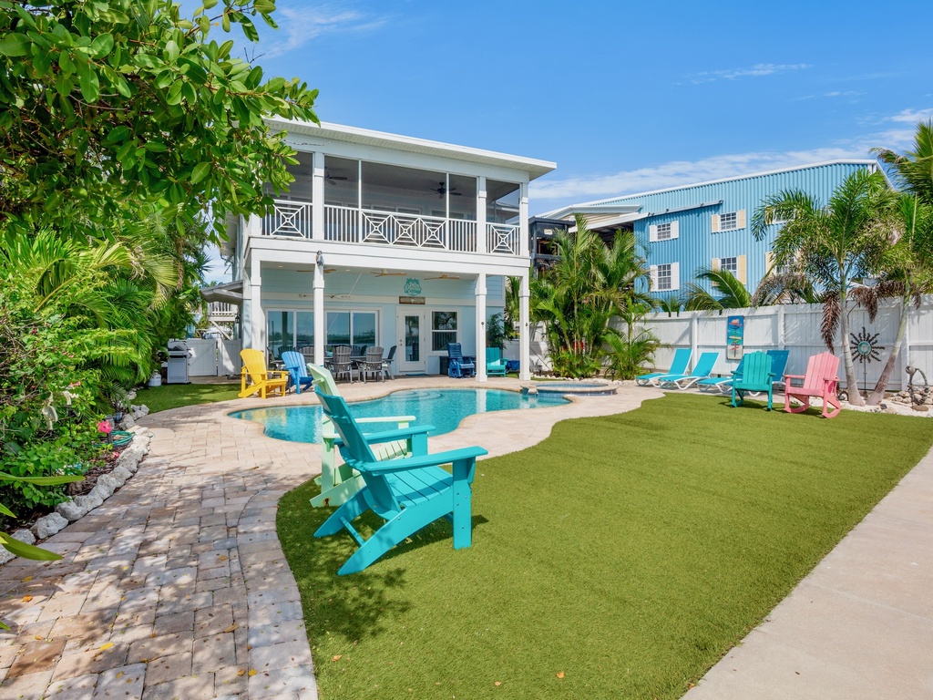 The Bayfront by Anna Maria Vacations