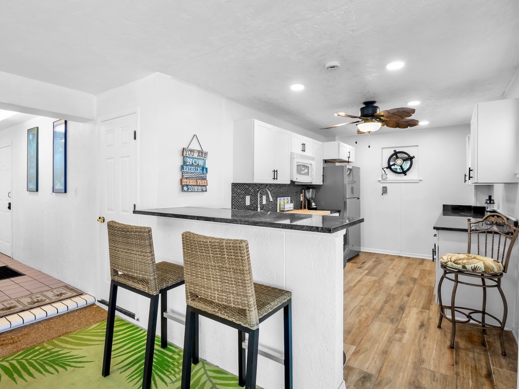 Poolside Kitchen
