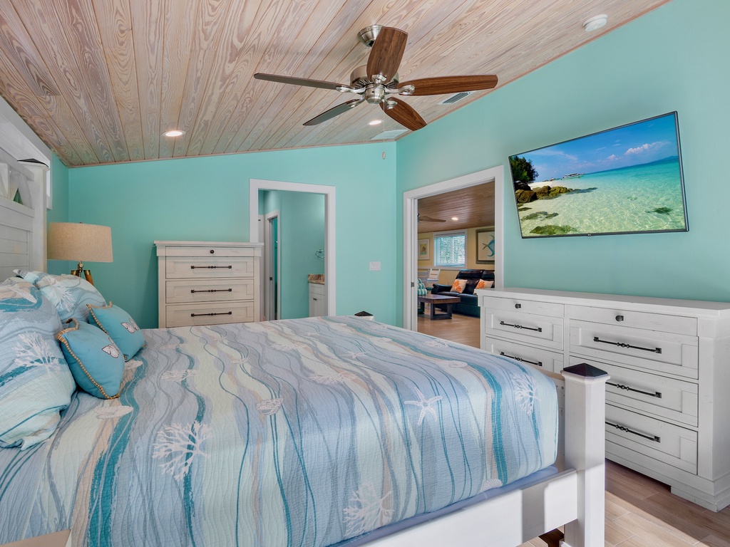 Primary Bedroom, King