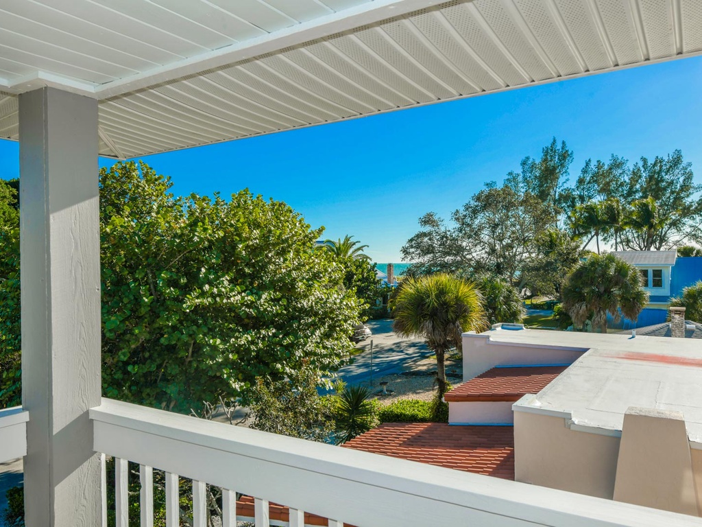 The Deckhouse - AMI Locals