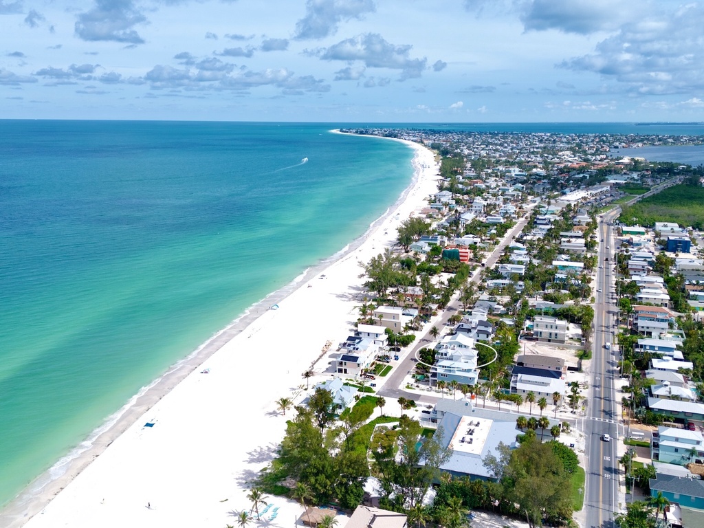 Avalon by AMI Locals