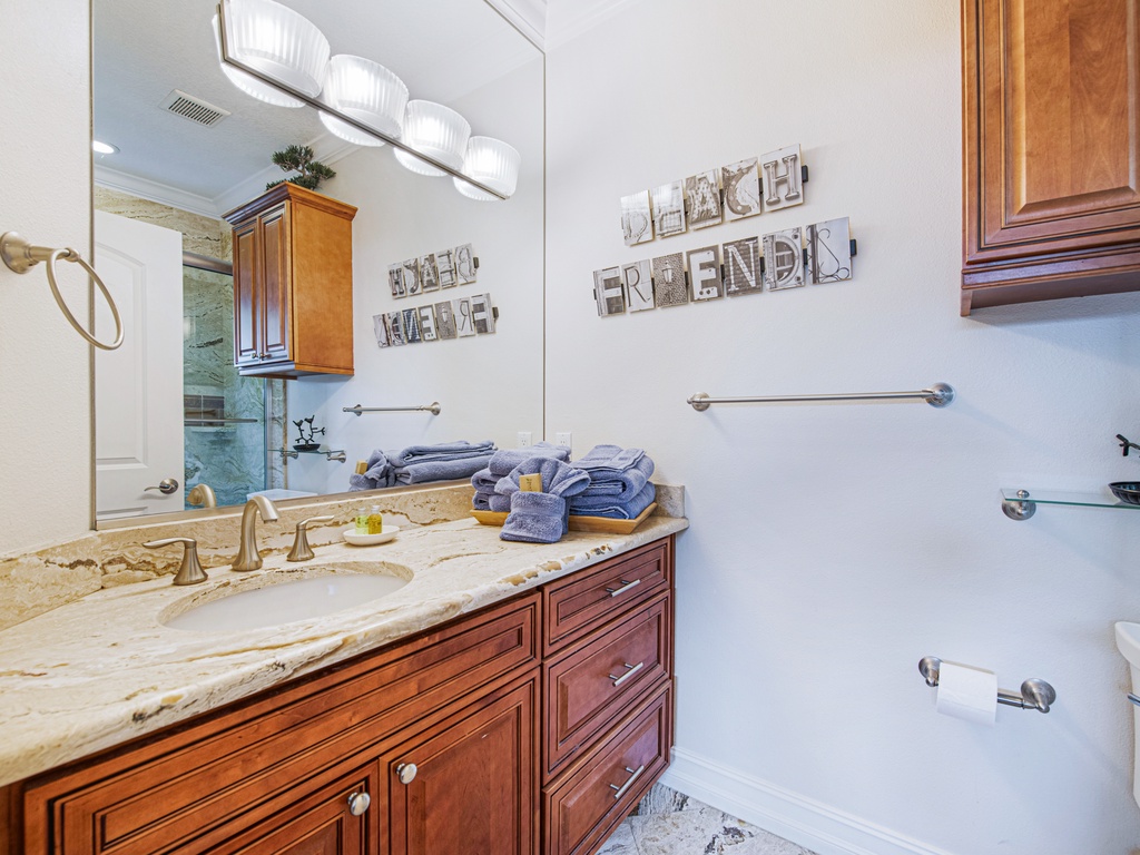 Side B - Third Bathroom - En-Suite